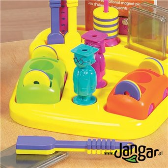 A set of magnetic elements for experience and play