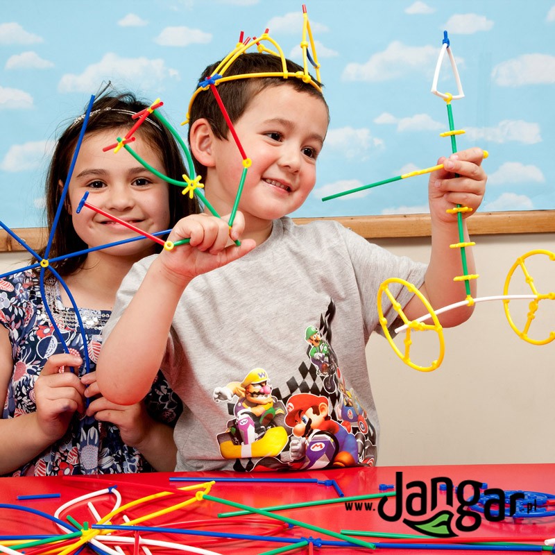 Basic set for construction of geometric shapes