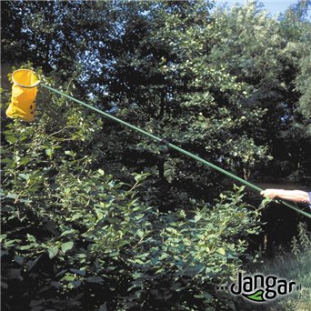 Insect netting for catching and precipitating insects