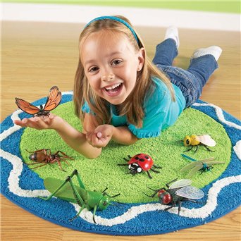 A set of 7 large insect models