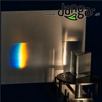 Fully equipped optical bench