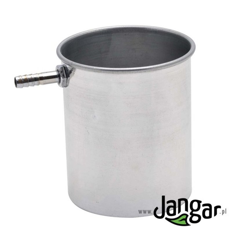Horizontal spout container