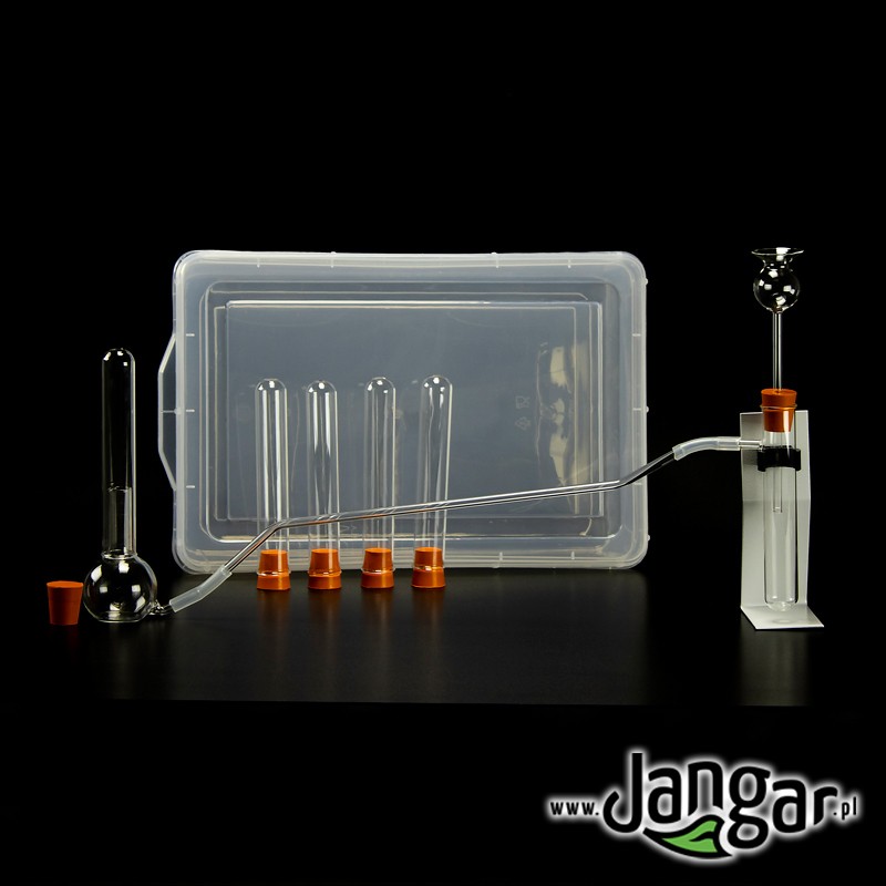 A simple set to produce selected gases