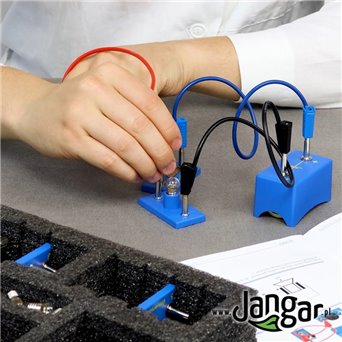 BLUE series: Simple electrical circuits with multimeter