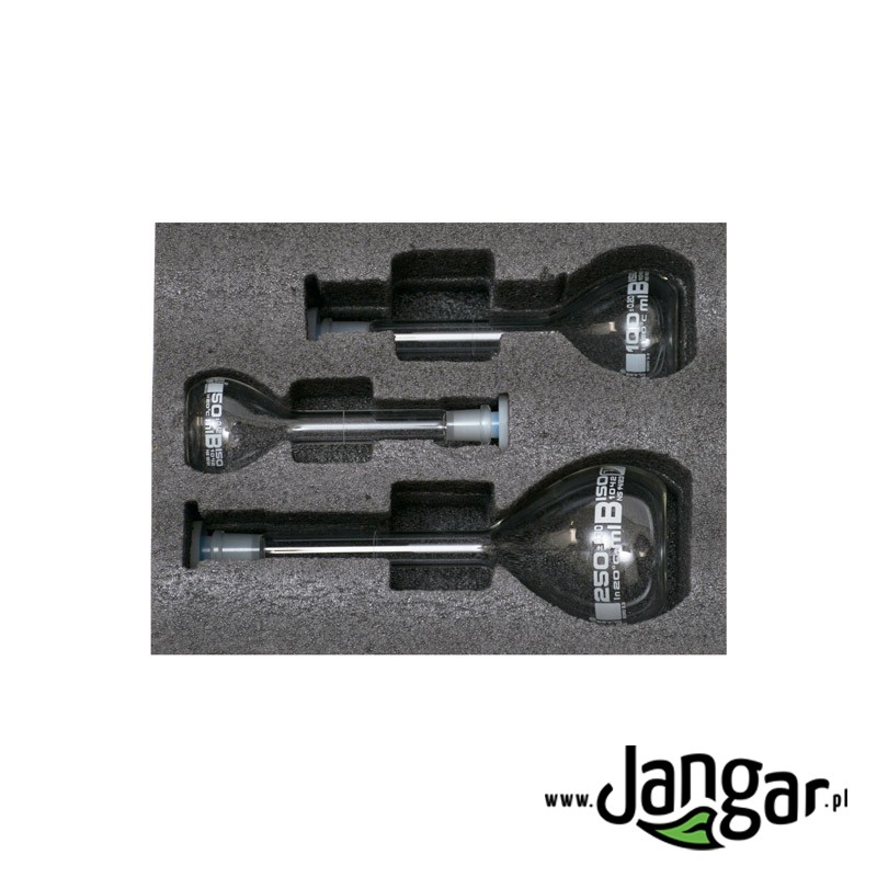 A set of foam: 3 boro measuring flasks (50,100,250 ml)