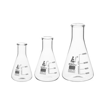 A set in foam: 3 boro measuring flasks (50,100,250 ml)