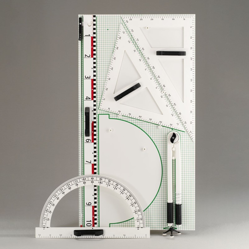 Przyrządy tablicowe z tablicą do zawieszania (II)