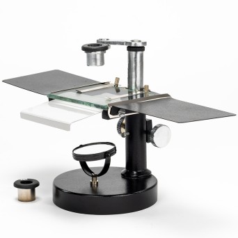 Microscopic viewer for preparations and preparations