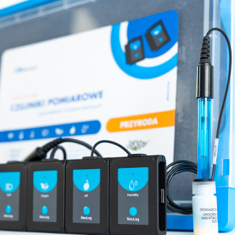 GOsensor: Set of electronic environmental parameter sensors (temperature, oxygen, humidity, pH, light intensity)
